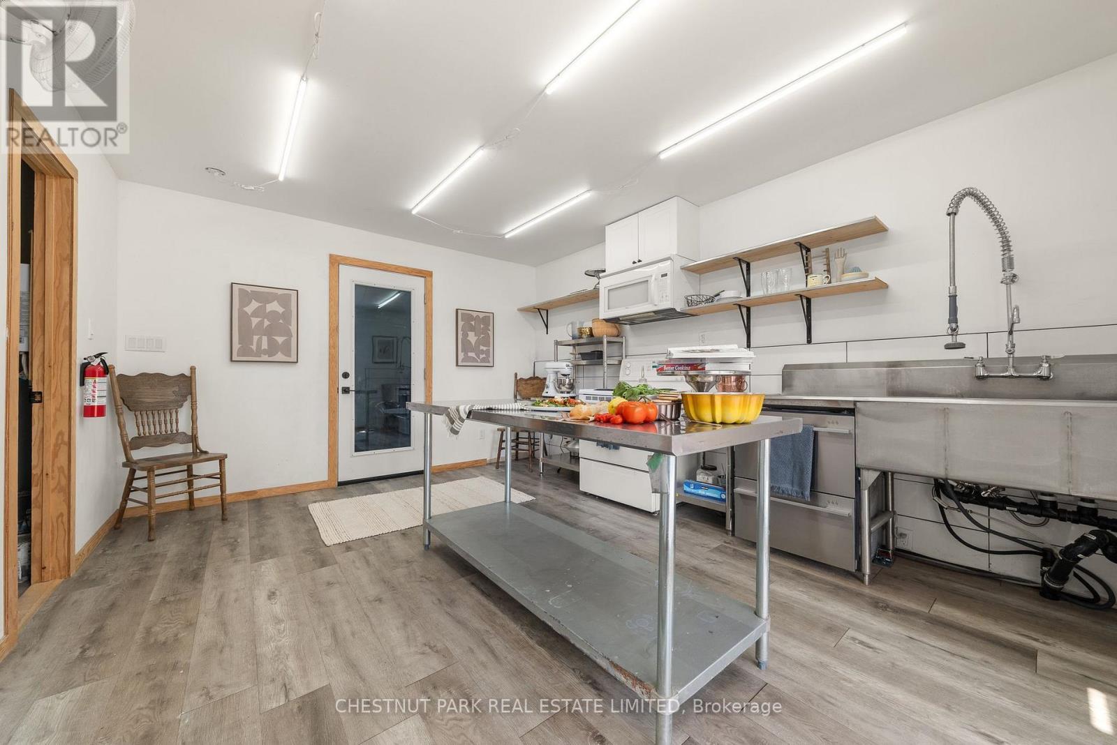62 Mitchells Crossroad, Prince Edward County, Ontario  K0K 2T0 - Photo 30 - X12351865