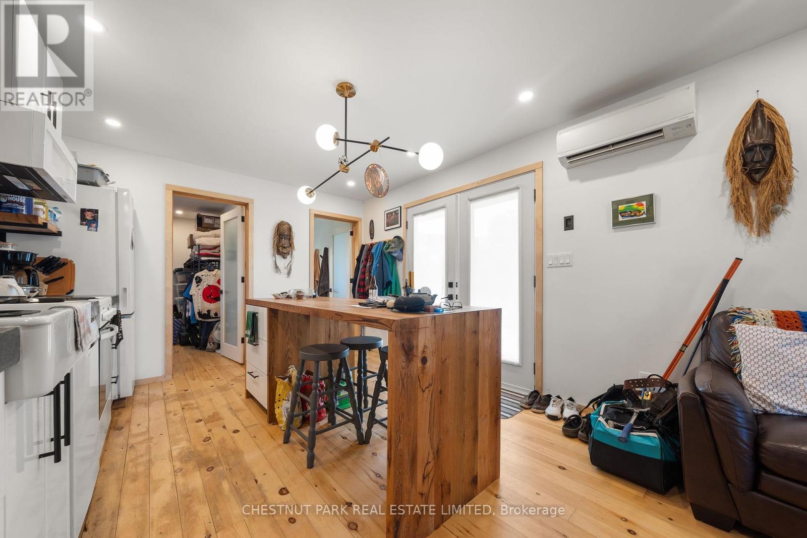 62 Mitchells Crossroad, Prince Edward County, Ontario  K0K 2T0 - Photo 34 - X12351865