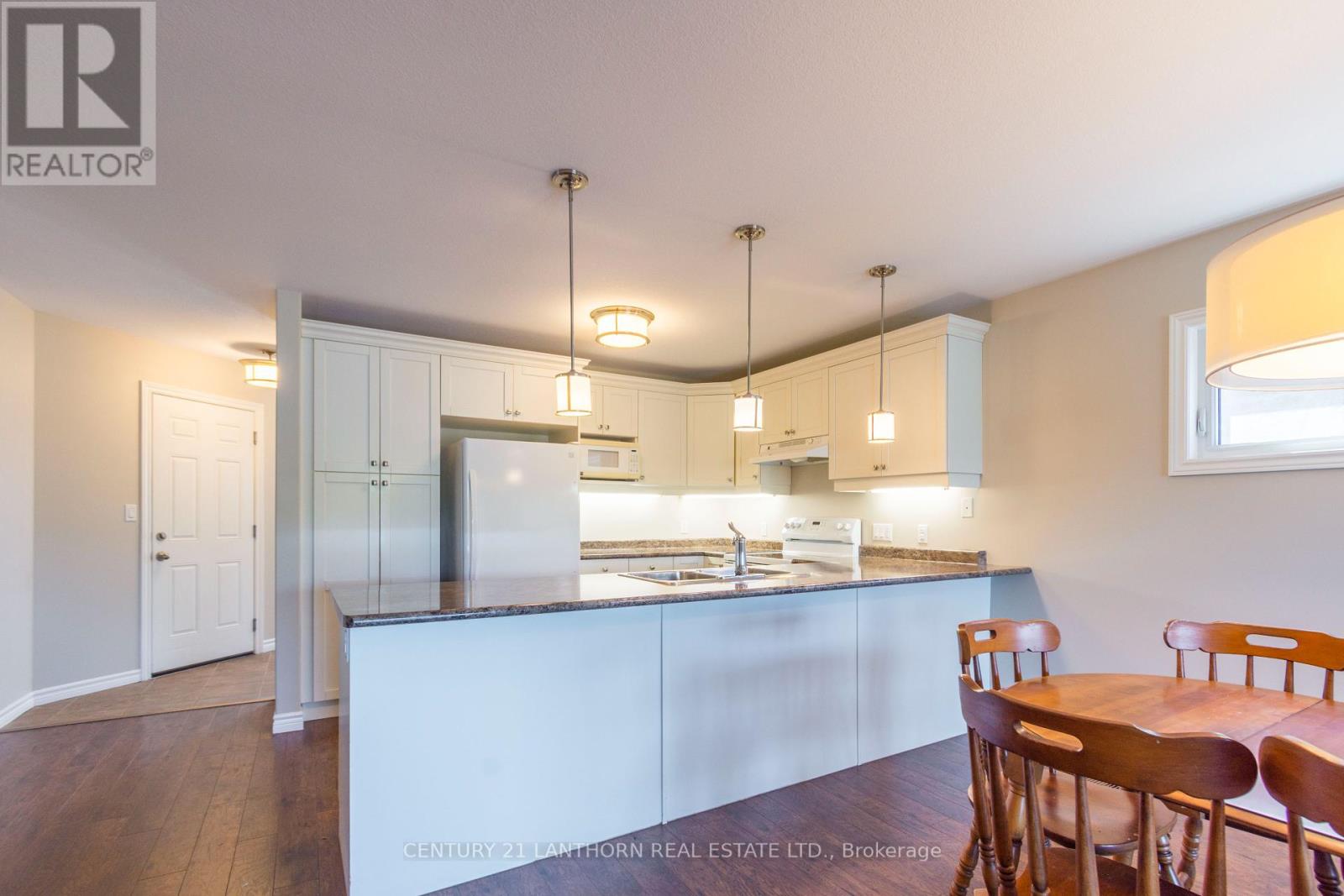 36 Tessa Boulevard, Belleville, Ontario  K8N 4Z5 - Photo 10 - X12351906