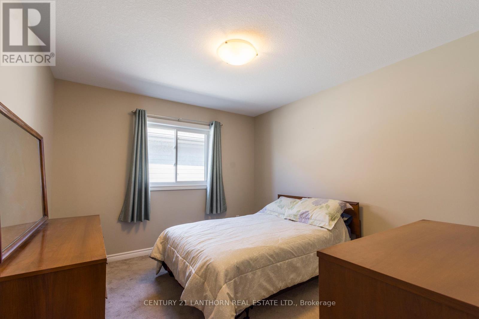 36 Tessa Boulevard, Belleville, Ontario  K8N 4Z5 - Photo 19 - X12351906