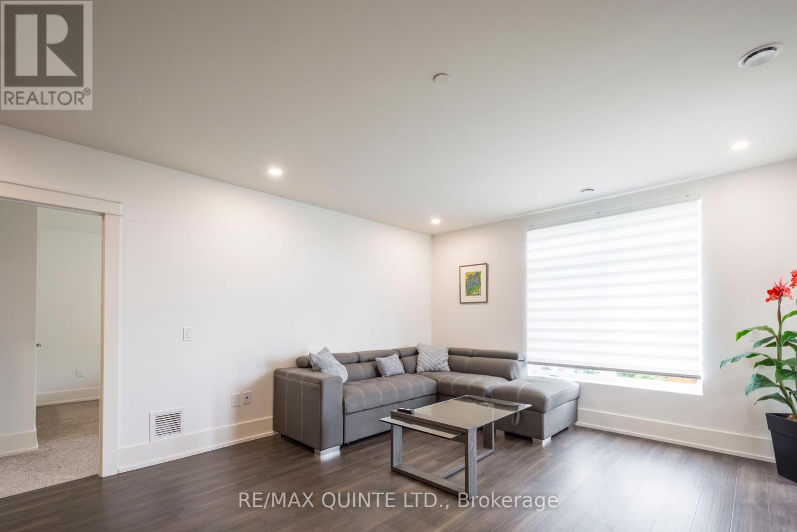 407 - 17 Cleave Avenue, Prince Edward County, Ontario  K0K 2T0 - Photo 14 - X12352096