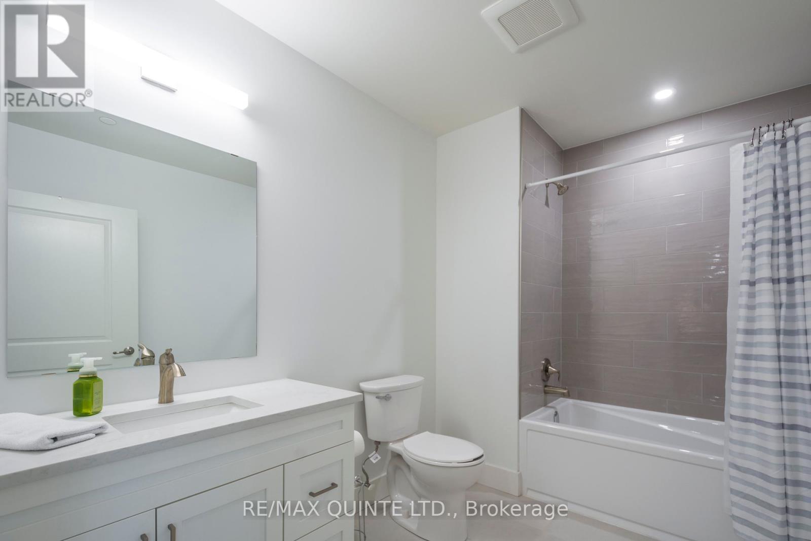 407 - 17 Cleave Avenue, Prince Edward County, Ontario  K0K 2T0 - Photo 25 - X12352096