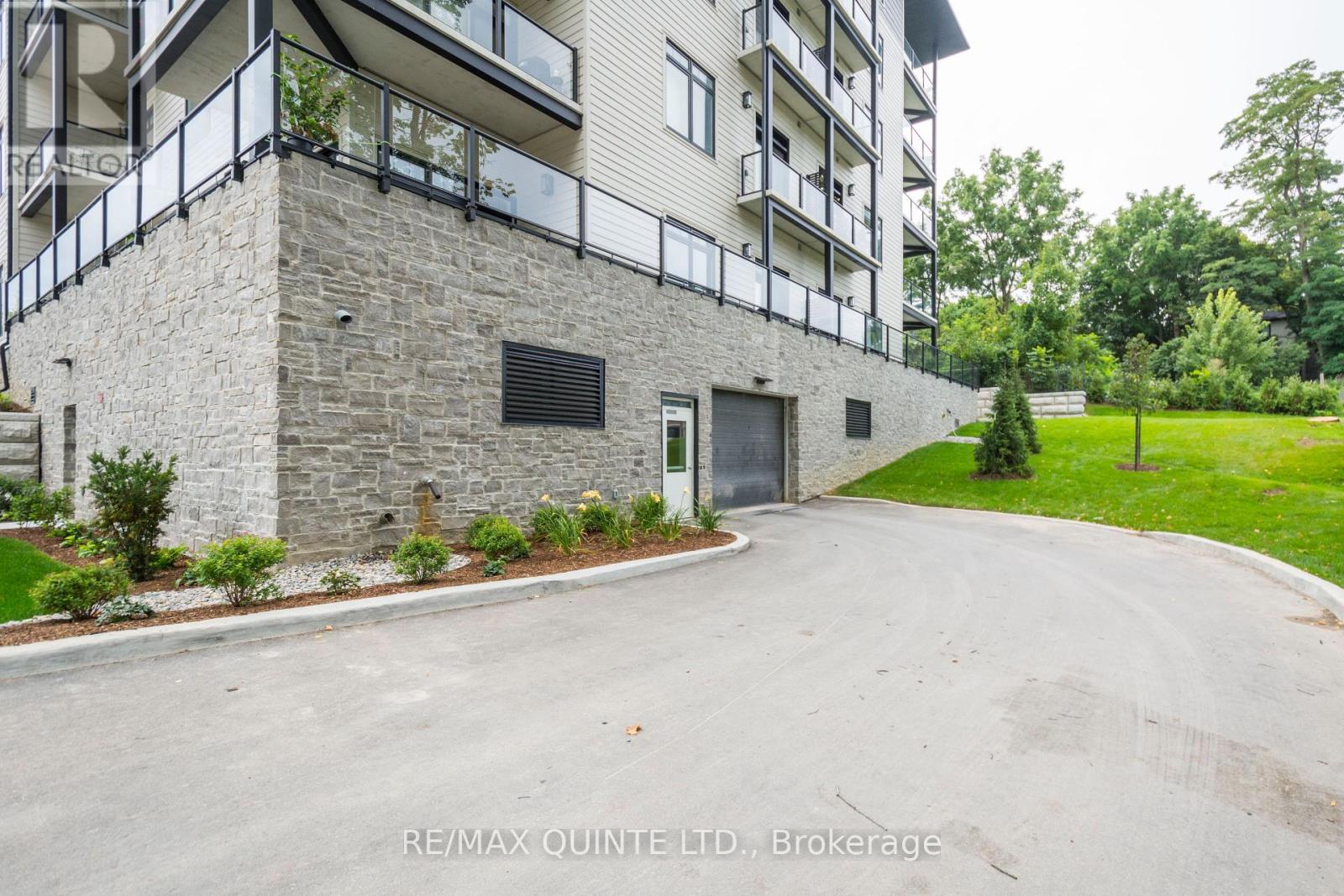 407 - 17 Cleave Avenue, Prince Edward County, Ontario  K0K 2T0 - Photo 36 - X12352096