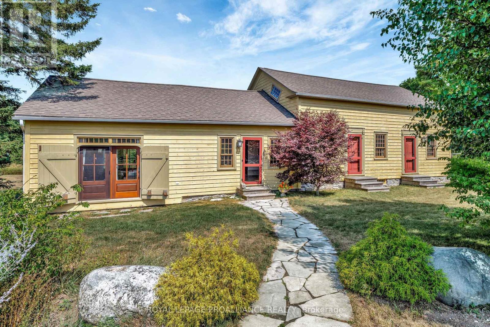 406 SALMON POINT ROAD, Prince Edward County, Ontario