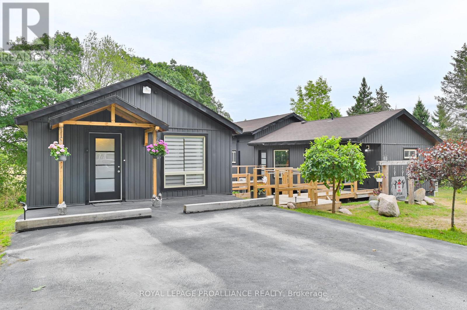 138 HOLLISTER ROAD, Tweed, Ontario