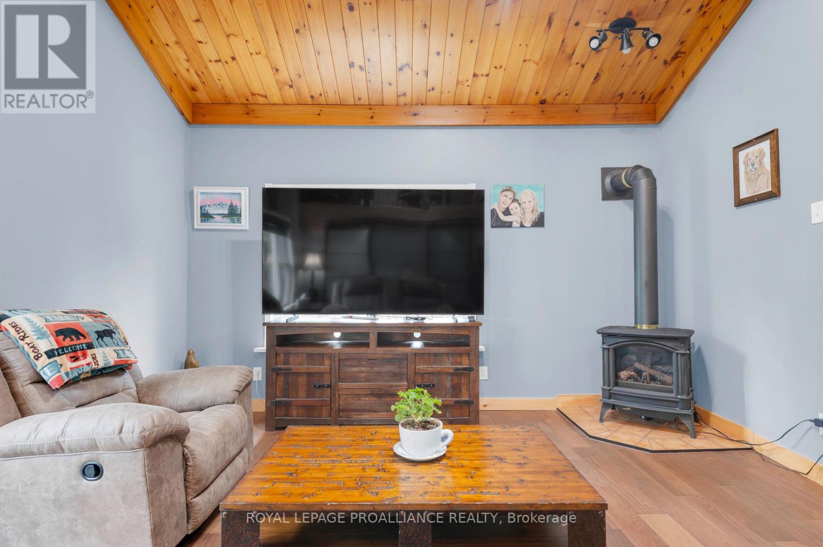 138 Hollister Road, Tweed, Ontario  K0K 3J0 - Photo 12 - X12355477
