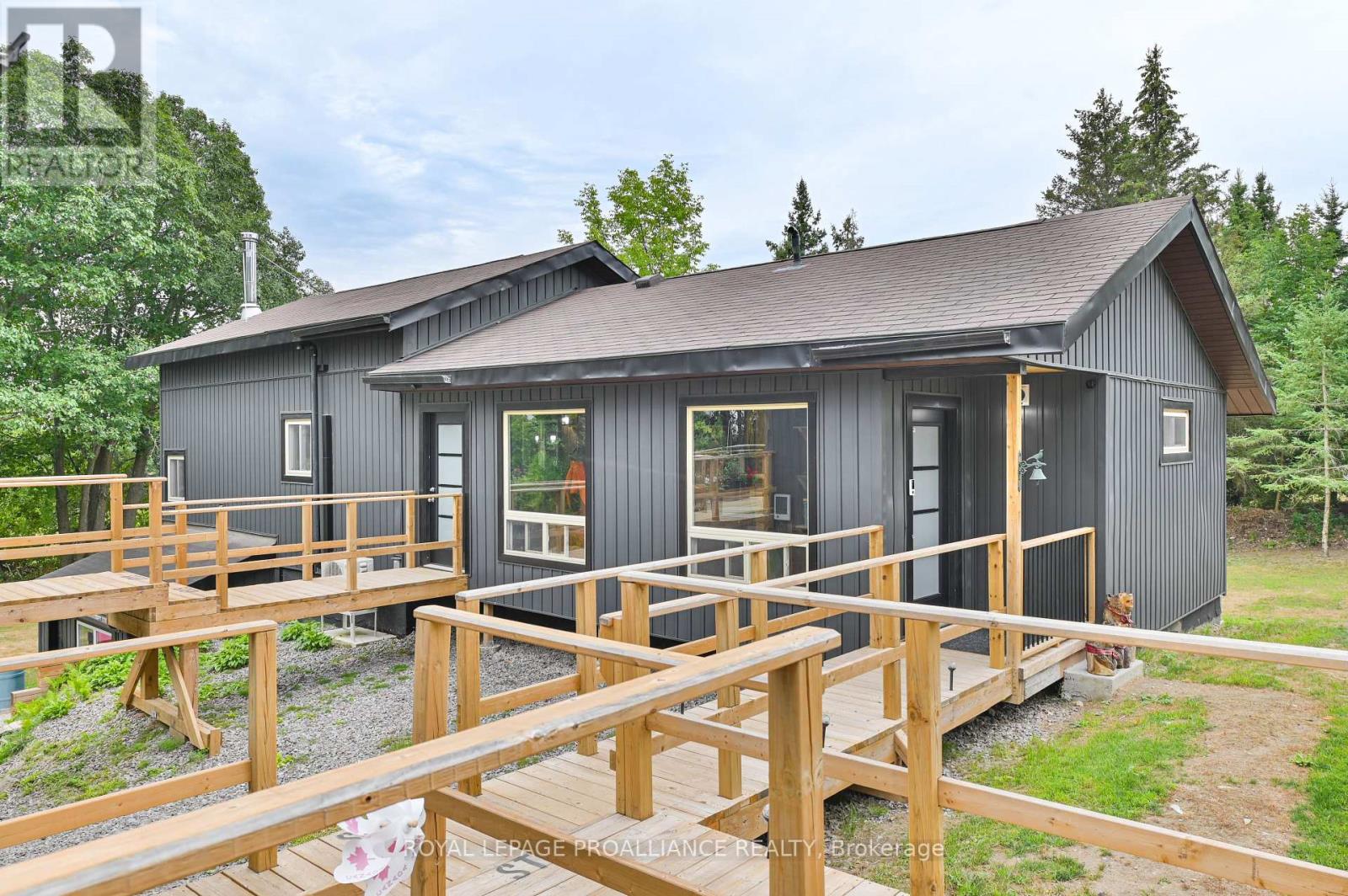 138 Hollister Road, Tweed, Ontario  K0K 3J0 - Photo 3 - X12355477