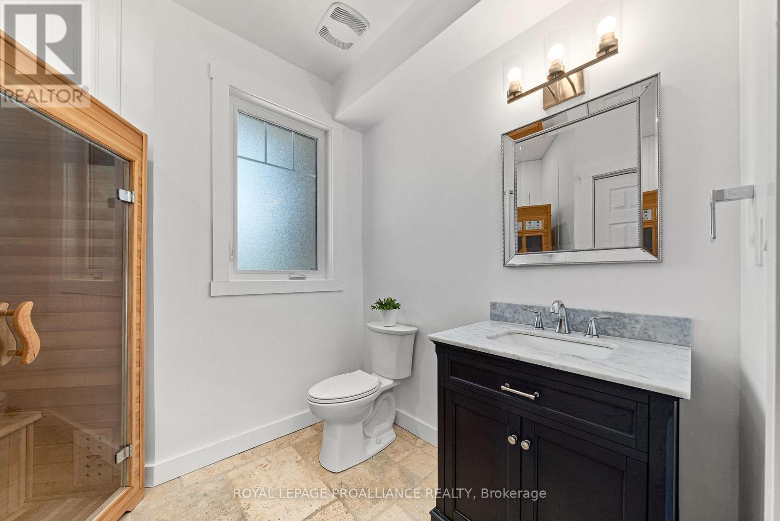 190 Lakeshore Road, Brighton, Ontario  K0K 1H0 - Photo 15 - X12355578