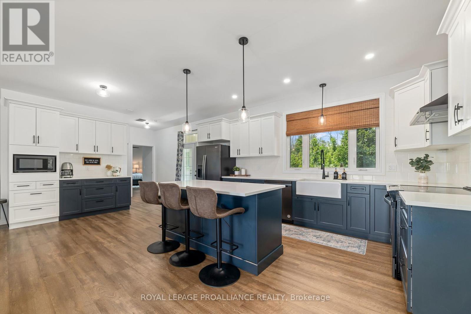 190 Lakeshore Road, Brighton, Ontario  K0K 1H0 - Photo 33 - X12355578