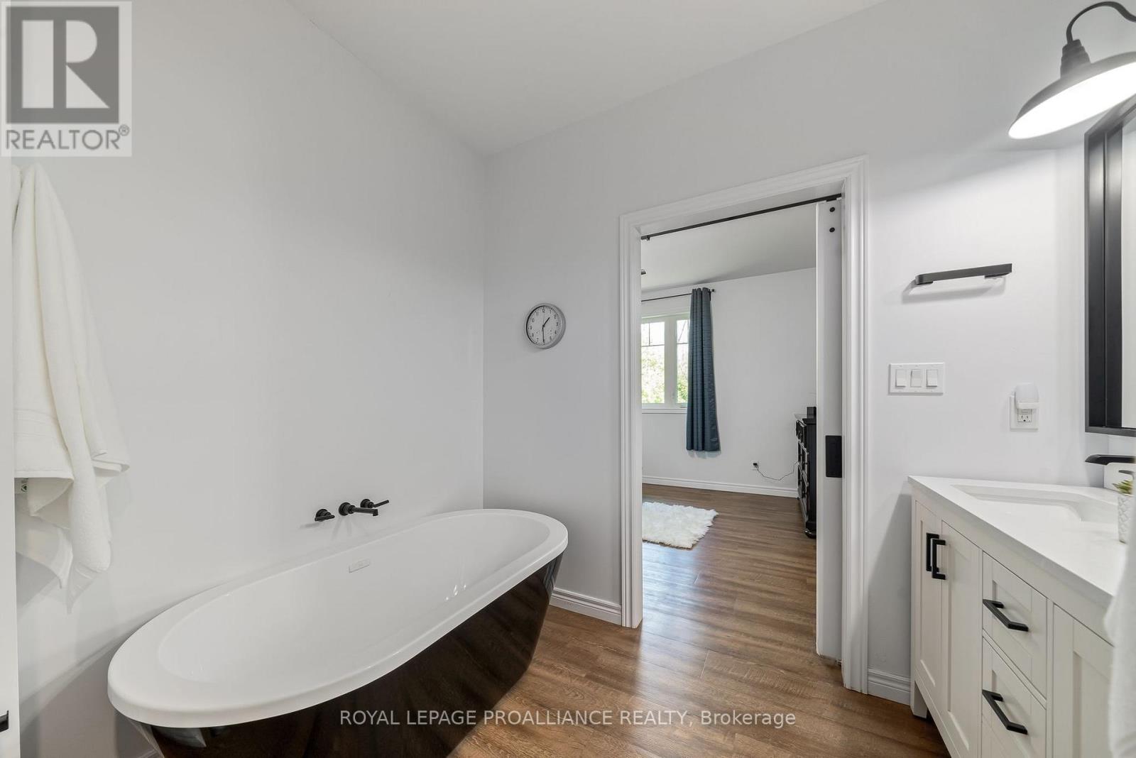 190 Lakeshore Road, Brighton, Ontario  K0K 1H0 - Photo 39 - X12355578