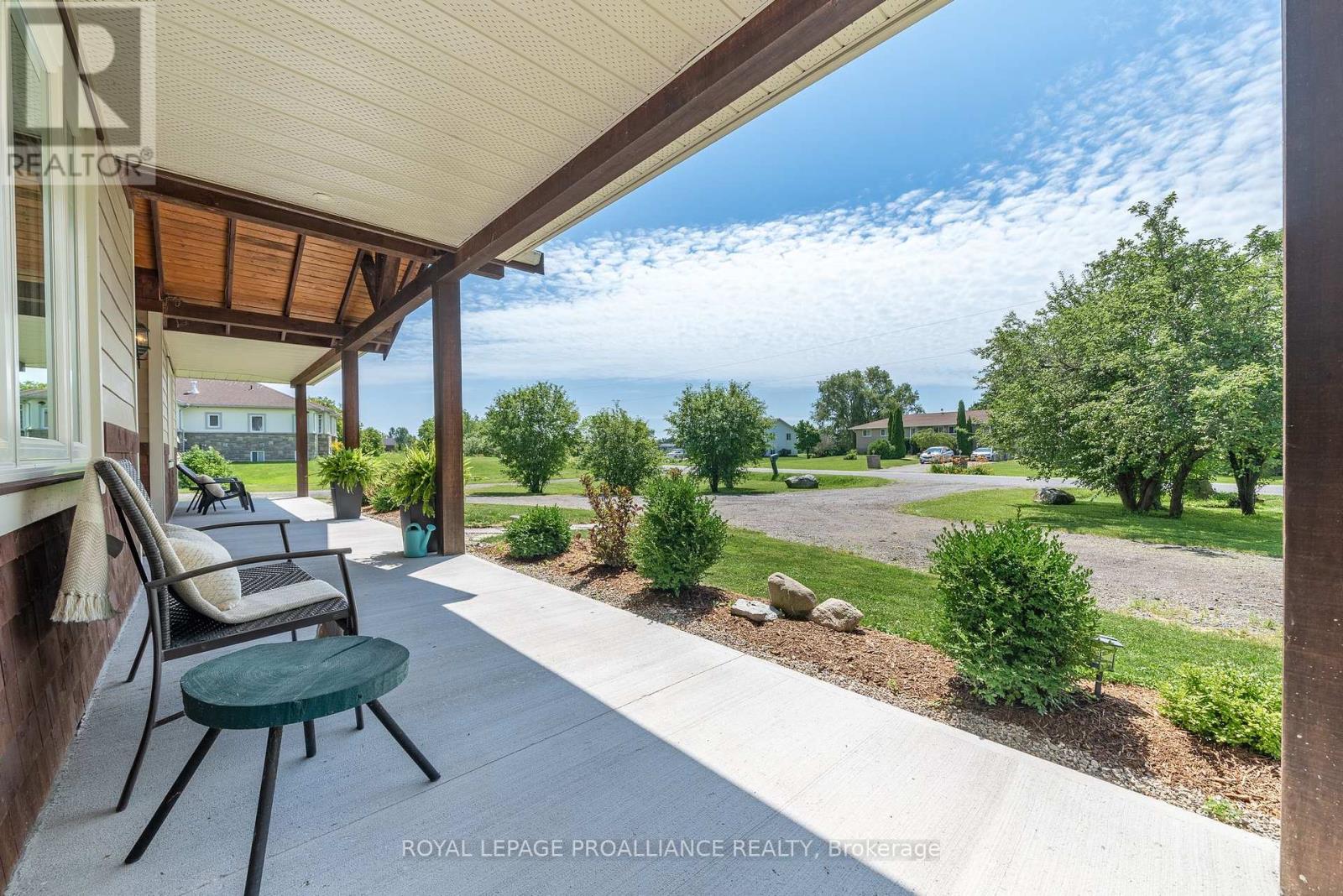 190 Lakeshore Road, Brighton, Ontario  K0K 1H0 - Photo 4 - X12355578