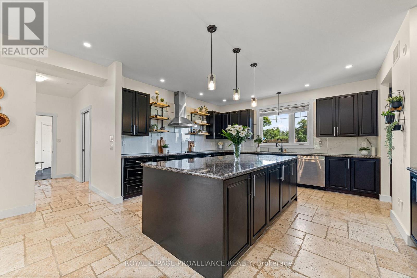 190 Lakeshore Road, Brighton, Ontario  K0K 1H0 - Photo 6 - X12355578