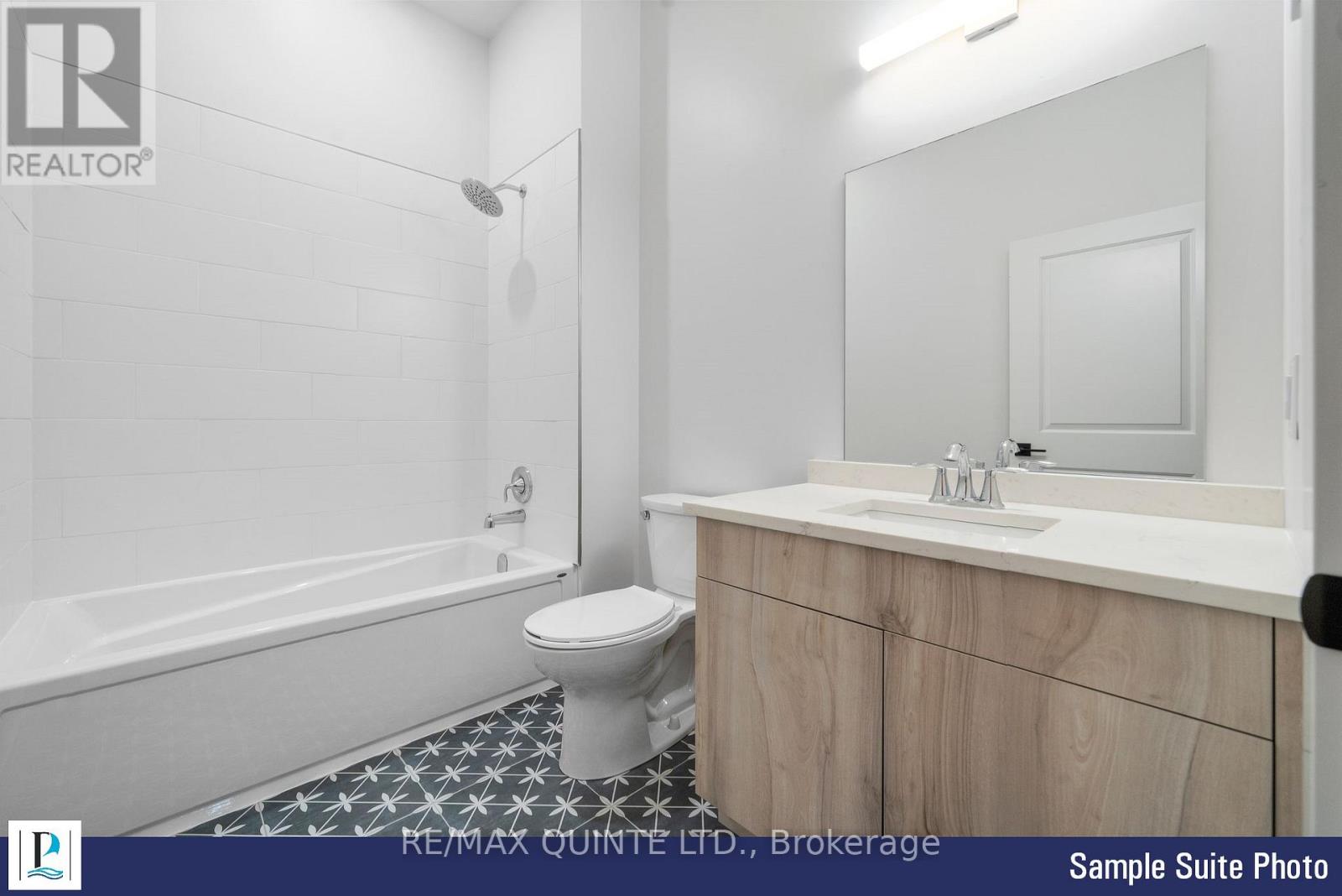 209 - 12 Clara Drive, Prince Edward County, Ontario  K0K 2T0 - Photo 6 - X12356925
