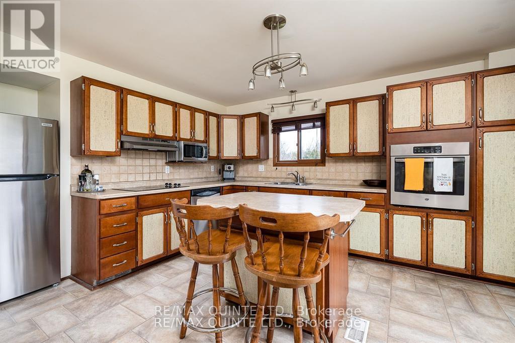 252 Maines Road, Tweed, Ontario  K0K 3H0 - Photo 12 - X12357061