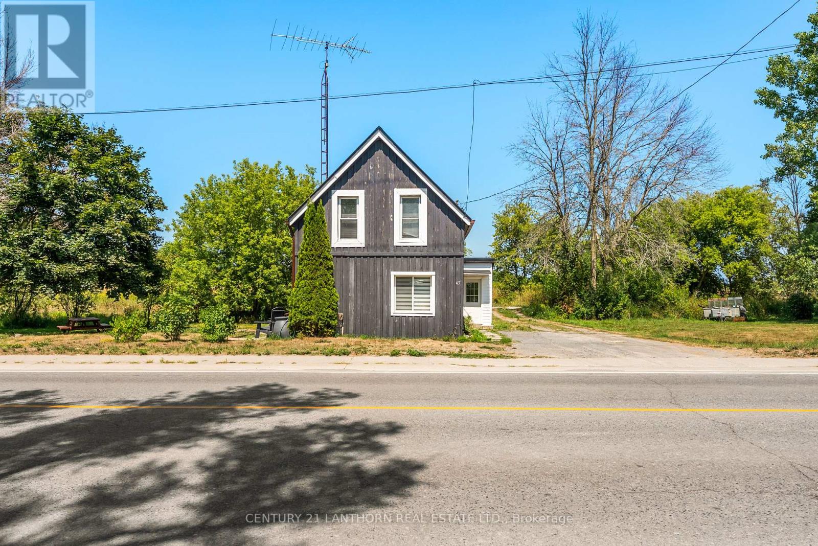 43 STANLEY STREET, Prince Edward County, Ontario