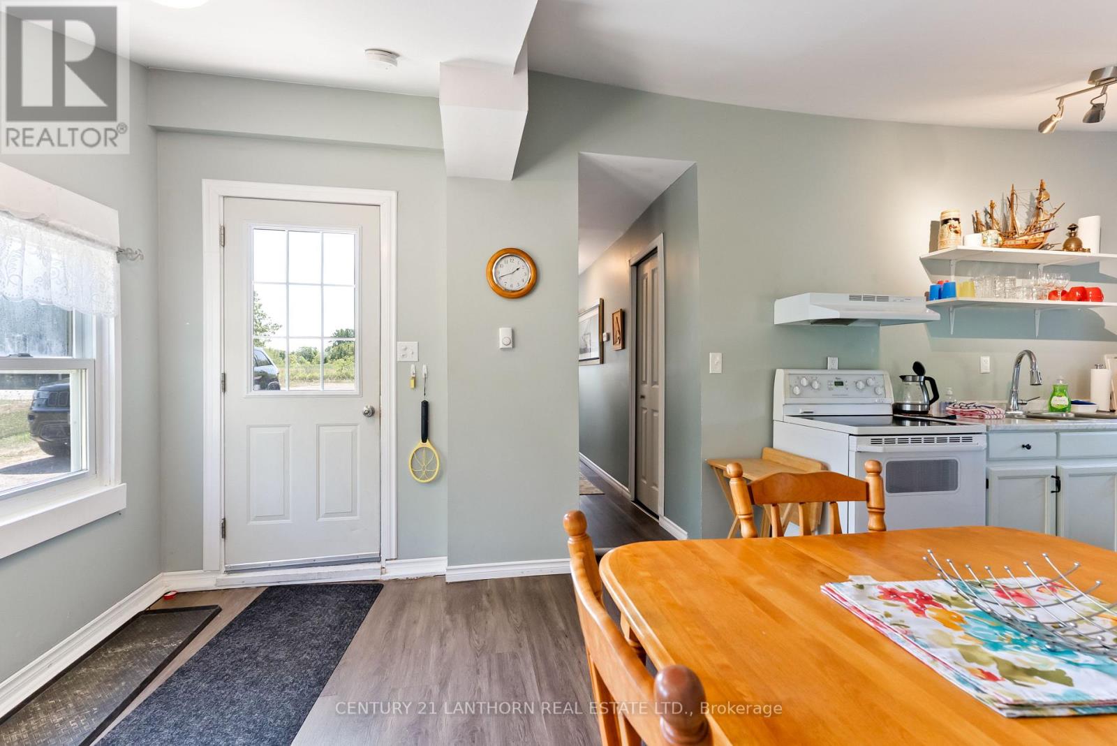43 Stanley Street, Prince Edward County, Ontario  K0K 1G0 - Photo 10 - X12357200