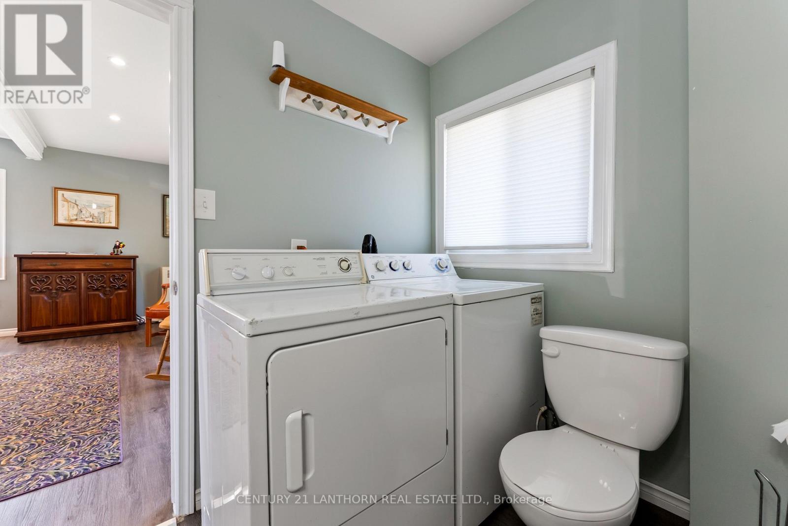 43 Stanley Street, Prince Edward County, Ontario  K0K 1G0 - Photo 6 - X12357200