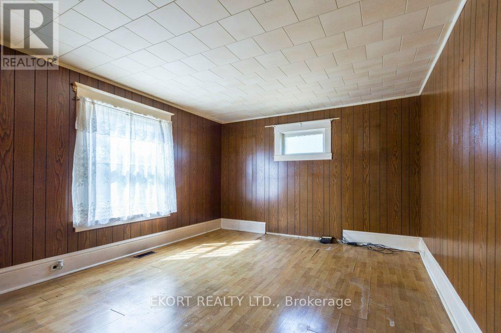 1172 Salem Road, Prince Edward County, Ontario  K0K 1T0 - Photo 12 - X12359135