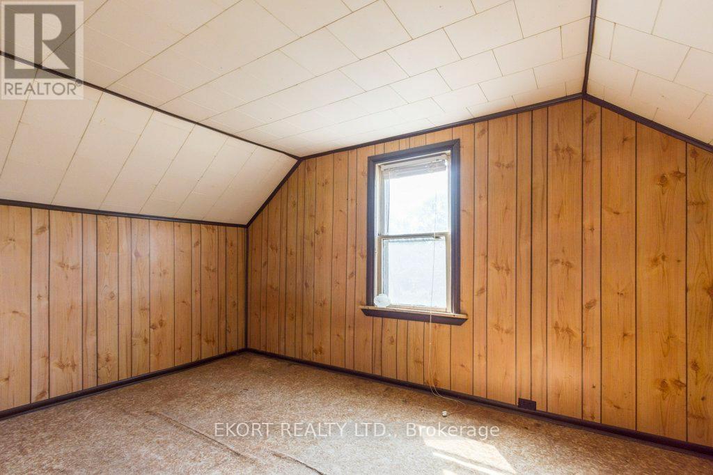 1172 Salem Road, Prince Edward County, Ontario  K0K 1T0 - Photo 18 - X12359135