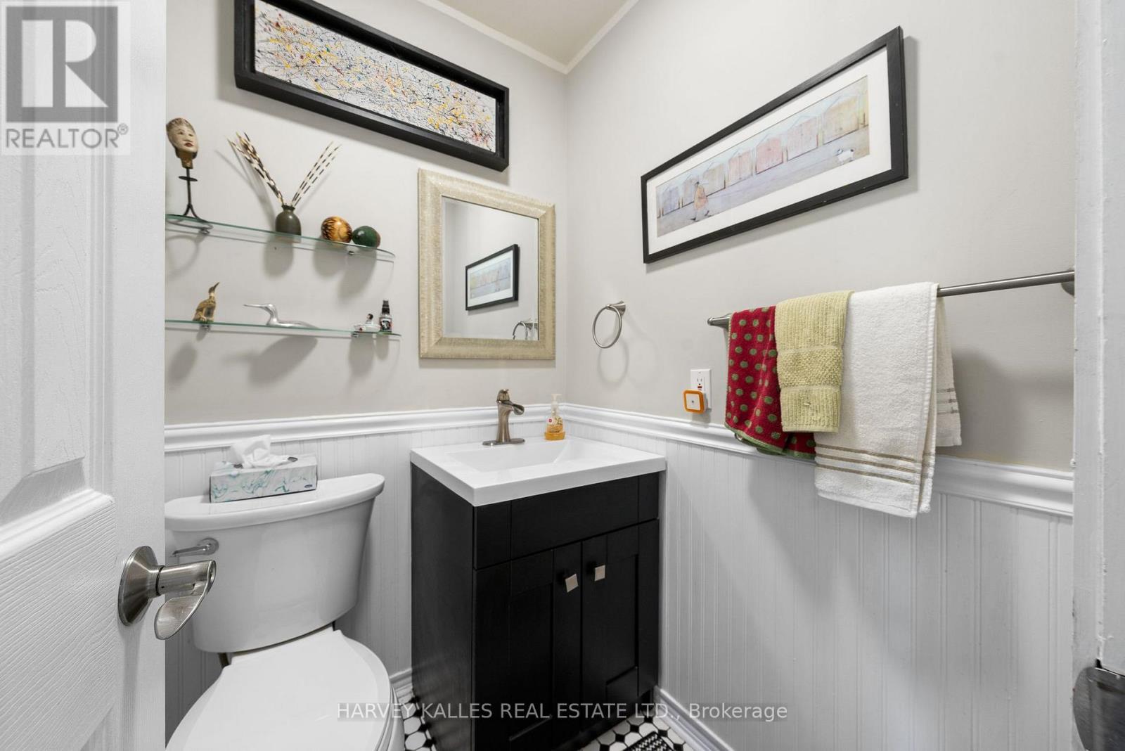 14782 Loyalist Parkway, Prince Edward County, Ontario  K0K 1G0 - Photo 14 - X12359571