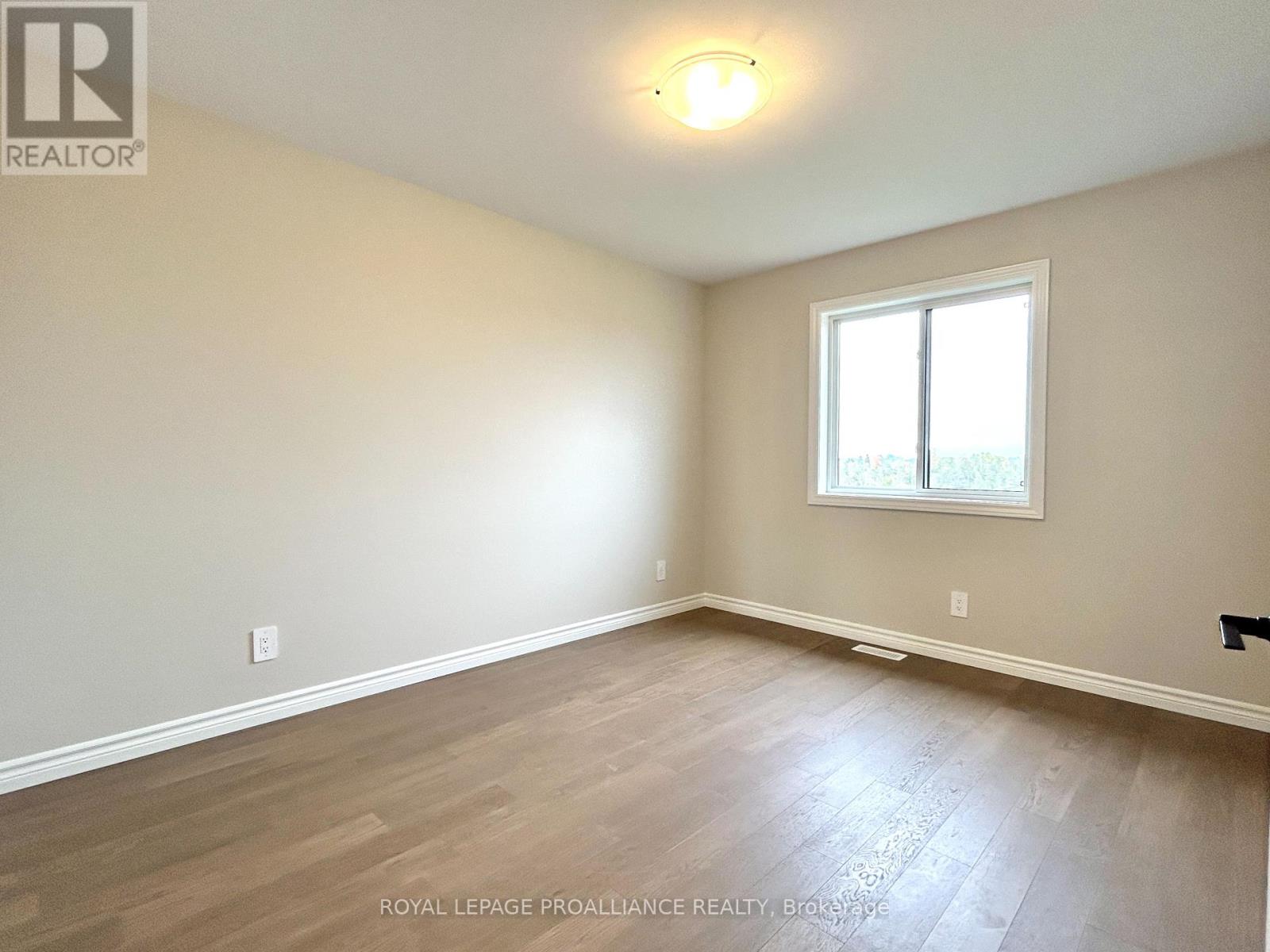 16 Peace River Street, Belleville, Ontario  K8N 0V6 - Photo 19 - X12360153