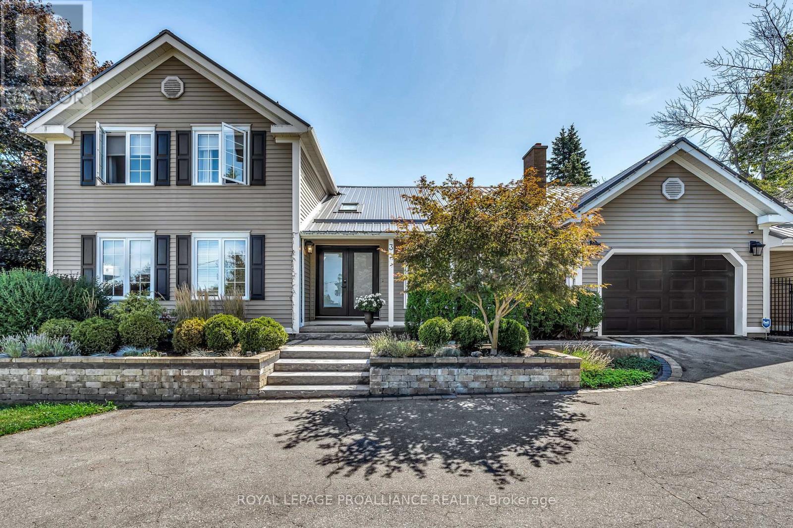 3 WESLEY ACRES ROAD, Prince Edward County, Ontario