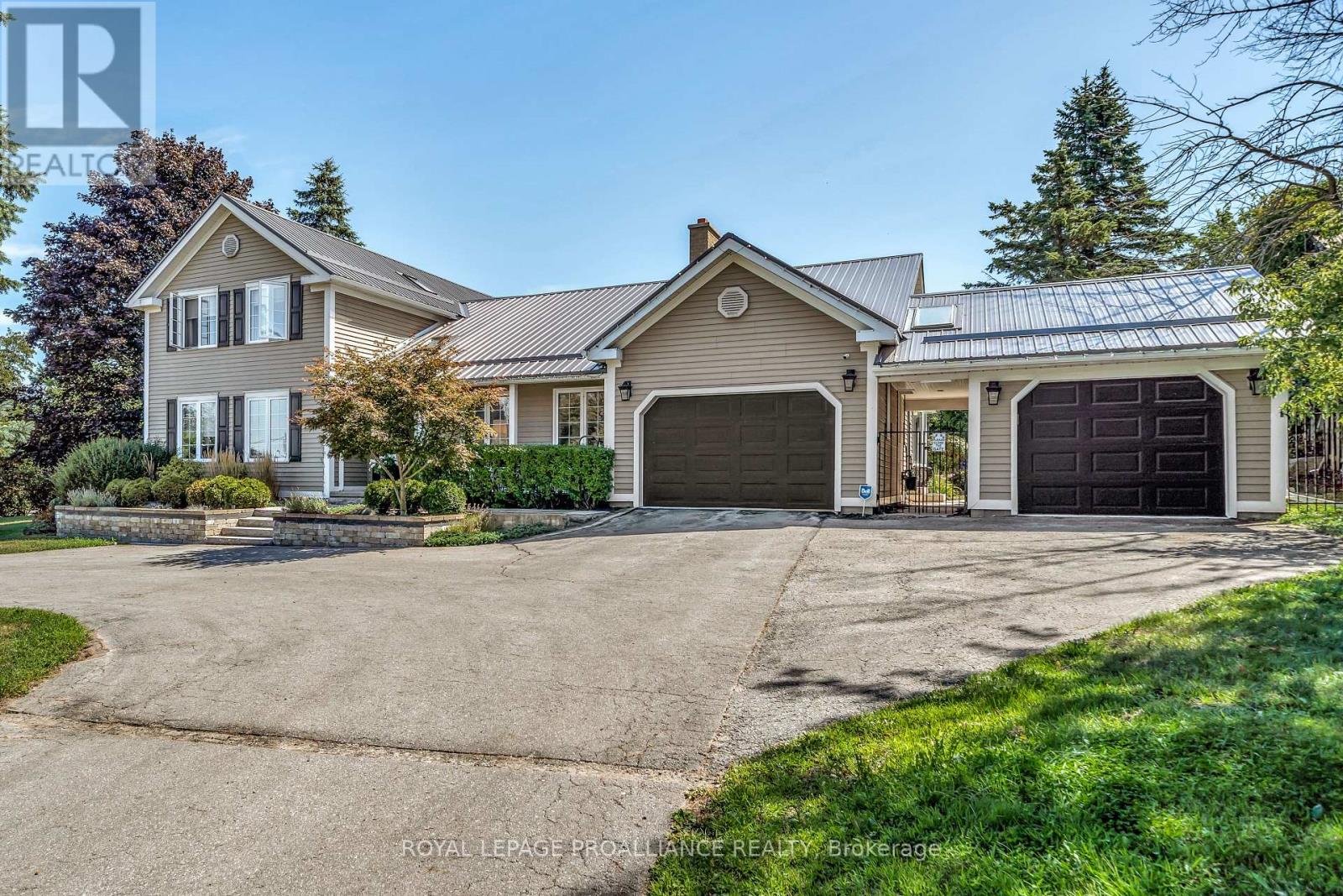 3 Wesley Acres Road, Prince Edward County, Ontario  K0K 1G0 - Photo 4 - X12360265