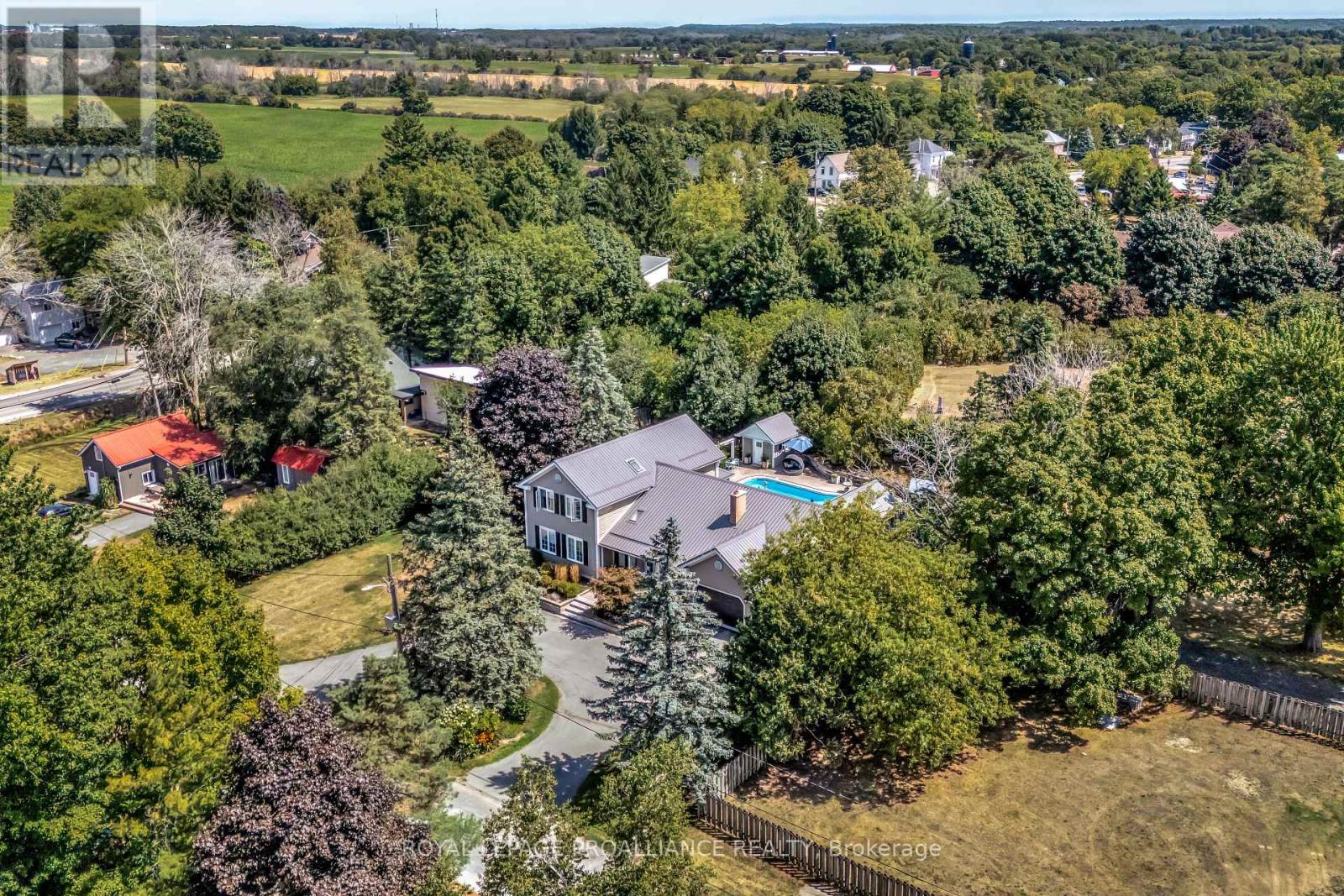 3 Wesley Acres Road, Prince Edward County, Ontario  K0K 1G0 - Photo 7 - X12360265