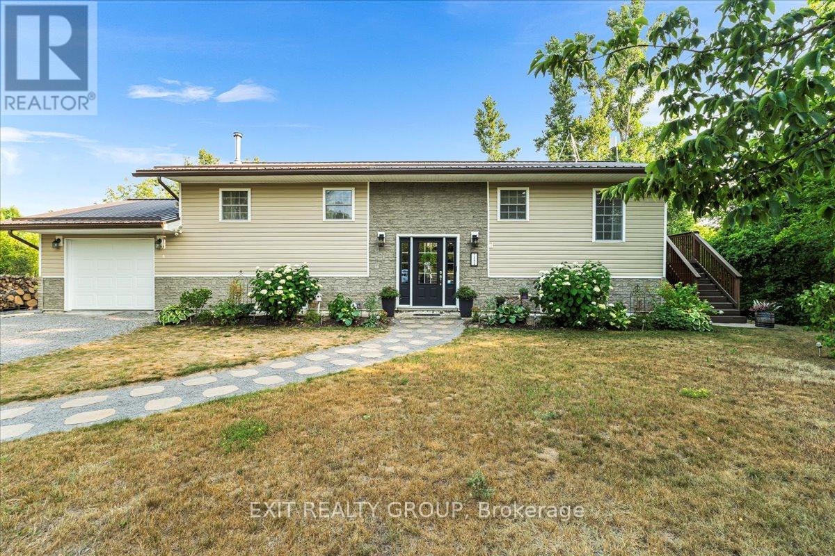 1262 QUIN-MO-LAC ROAD, Tweed, Ontario