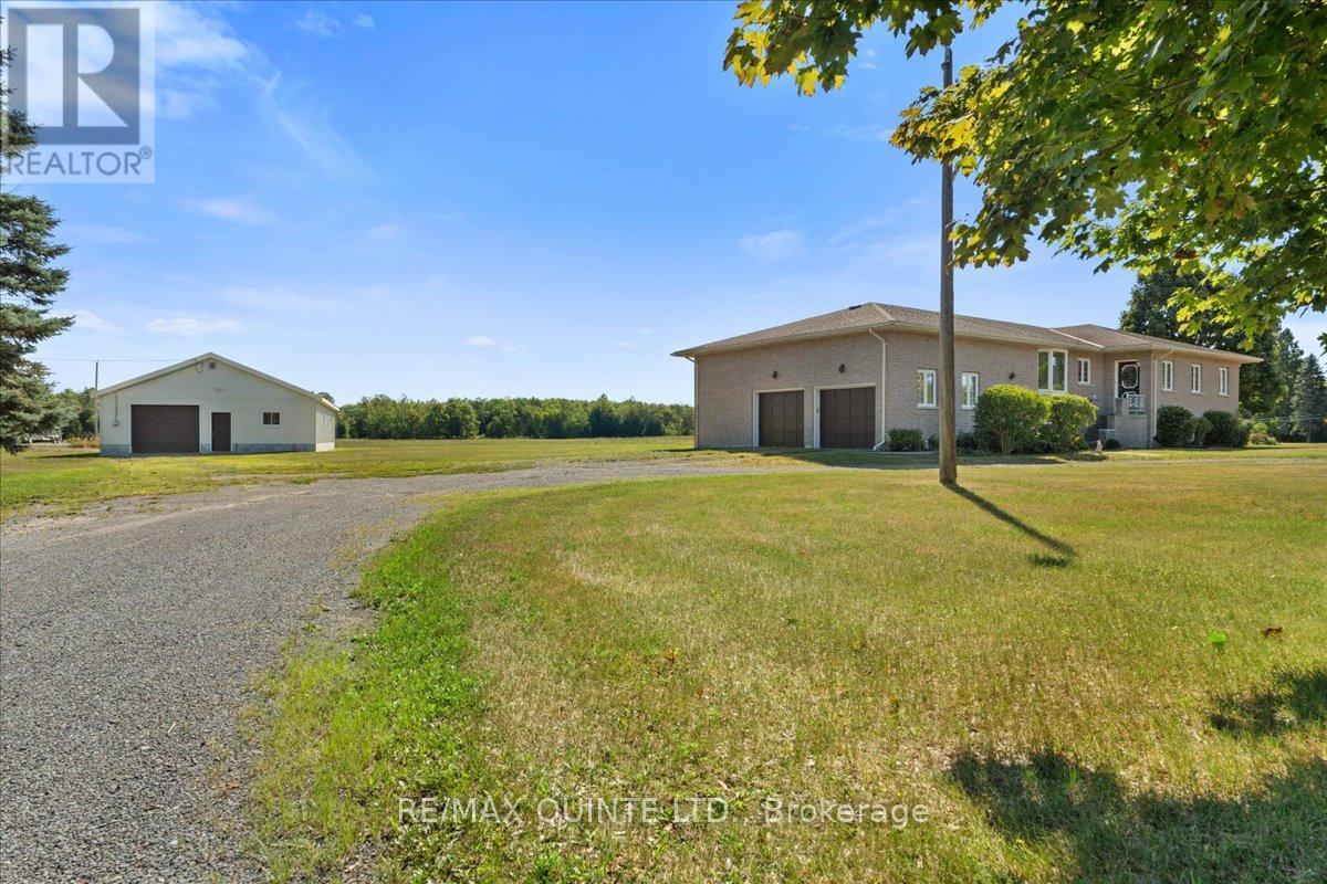 3460 Shannonville Road, Tyendinaga, Ontario  K0K 2Y0 - Photo 7 - X12360988