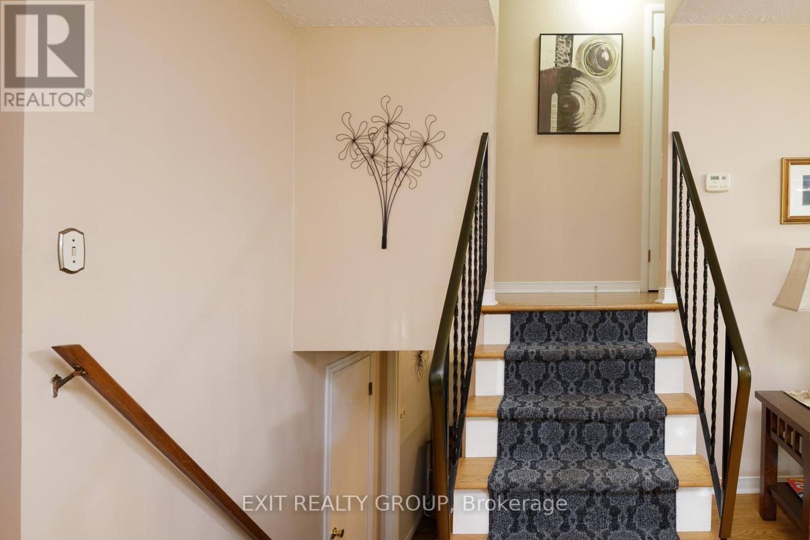 31 Lexington Crescent, Belleville, Ontario  K8P 4L2 - Photo 12 - X12362002