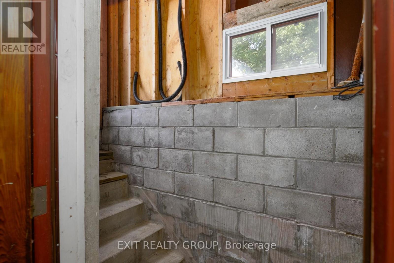 31 Lexington Crescent, Belleville, Ontario  K8P 4L2 - Photo 23 - X12362002