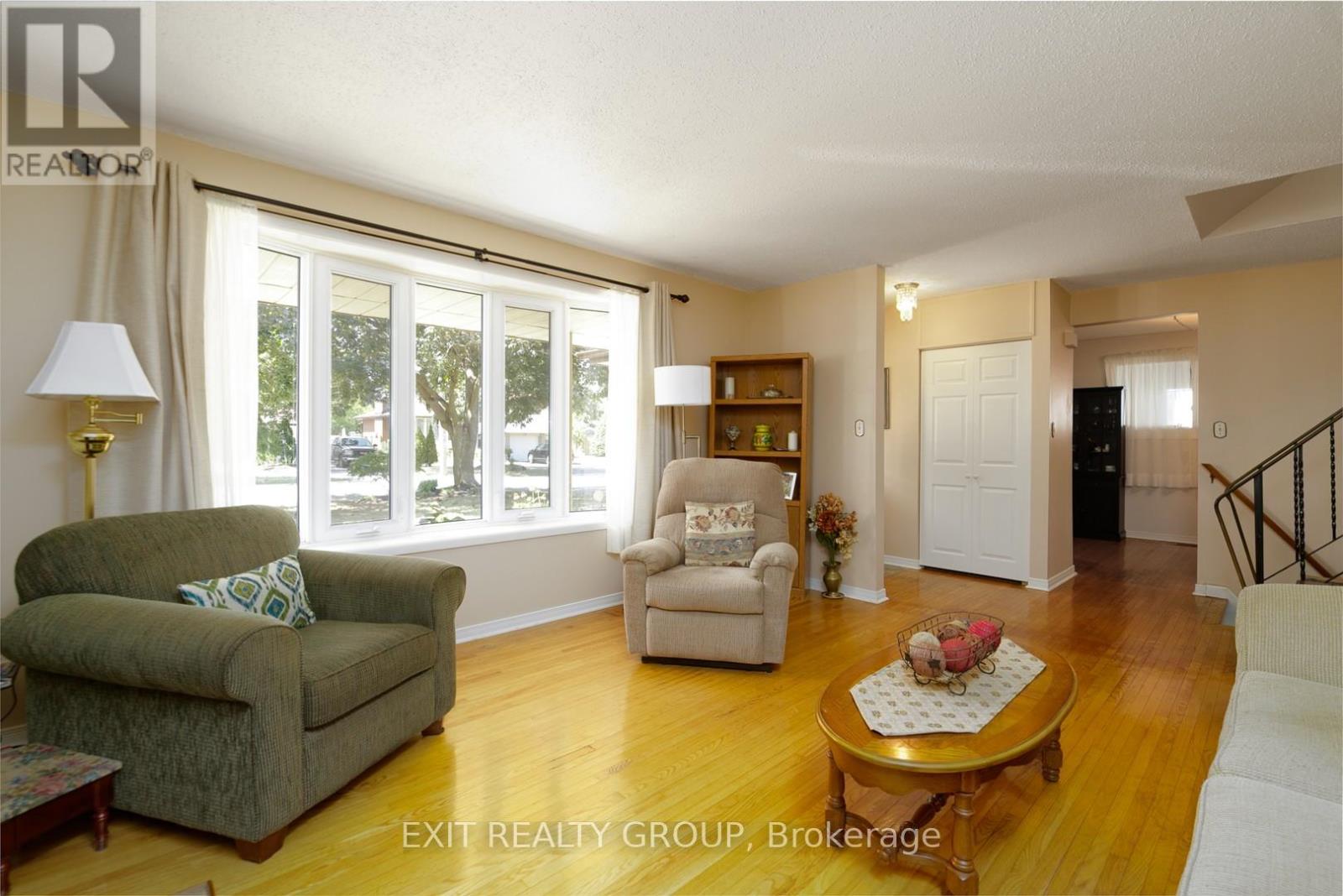 31 Lexington Crescent, Belleville, Ontario  K8P 4L2 - Photo 6 - X12362002