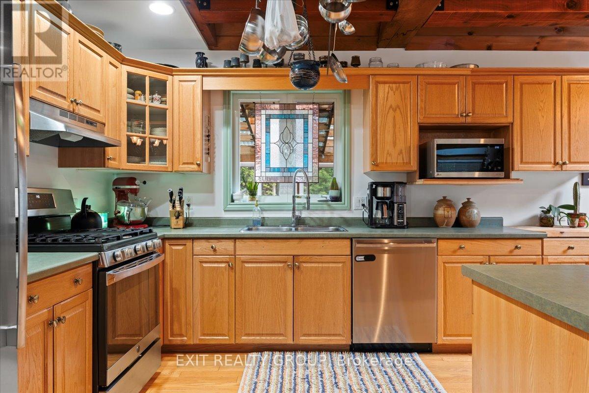 14 Smith Road, Tyendinaga, Ontario  K0K 2Y0 - Photo 8 - X12362165