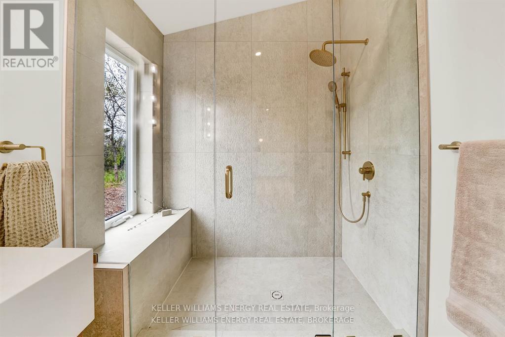 1032 Burr Road, Prince Edward County, Ontario  K0K 1A0 - Photo 17 - X12362658