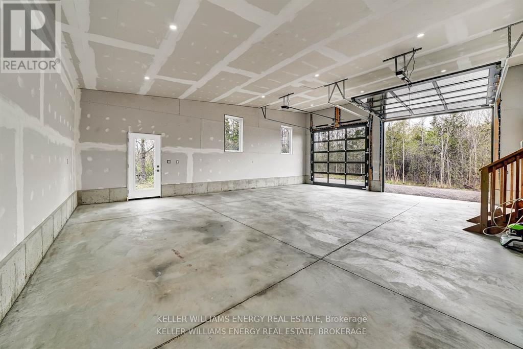 1032 Burr Road, Prince Edward County, Ontario  K0K 1A0 - Photo 40 - X12362658