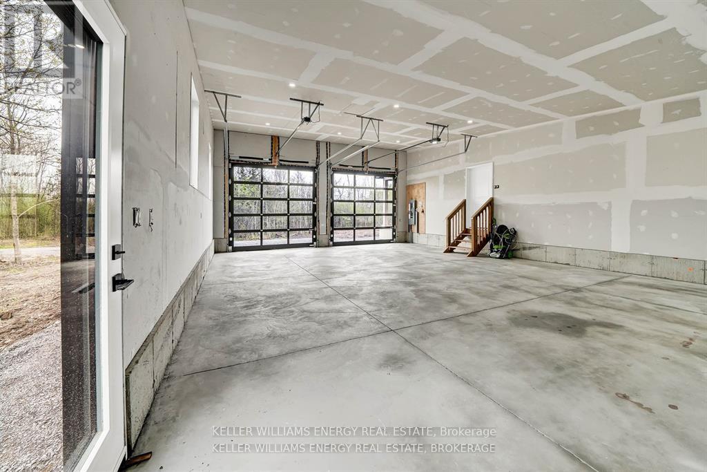 1032 Burr Road, Prince Edward County, Ontario  K0K 1A0 - Photo 41 - X12362658