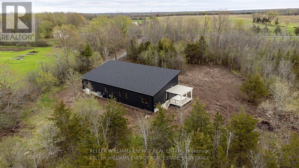 1032 Burr Road, Prince Edward County, Ontario  K0K 1A0 - Photo 48 - X12362658