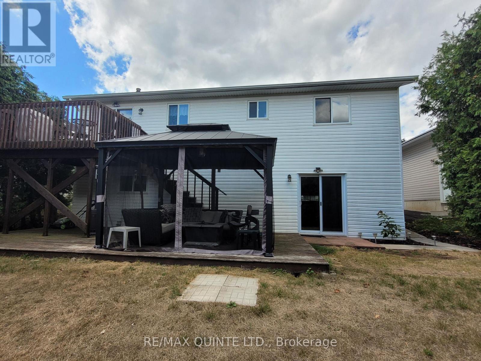 107 University Avenue, Belleville, Ontario  K8N 4X4 - Photo 2 - X12362706