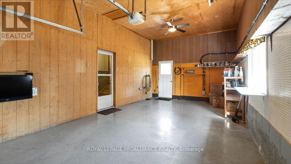89 Point Anne Road, Belleville, Ontario  K8N 4Z4 - Photo 12 - X12363076
