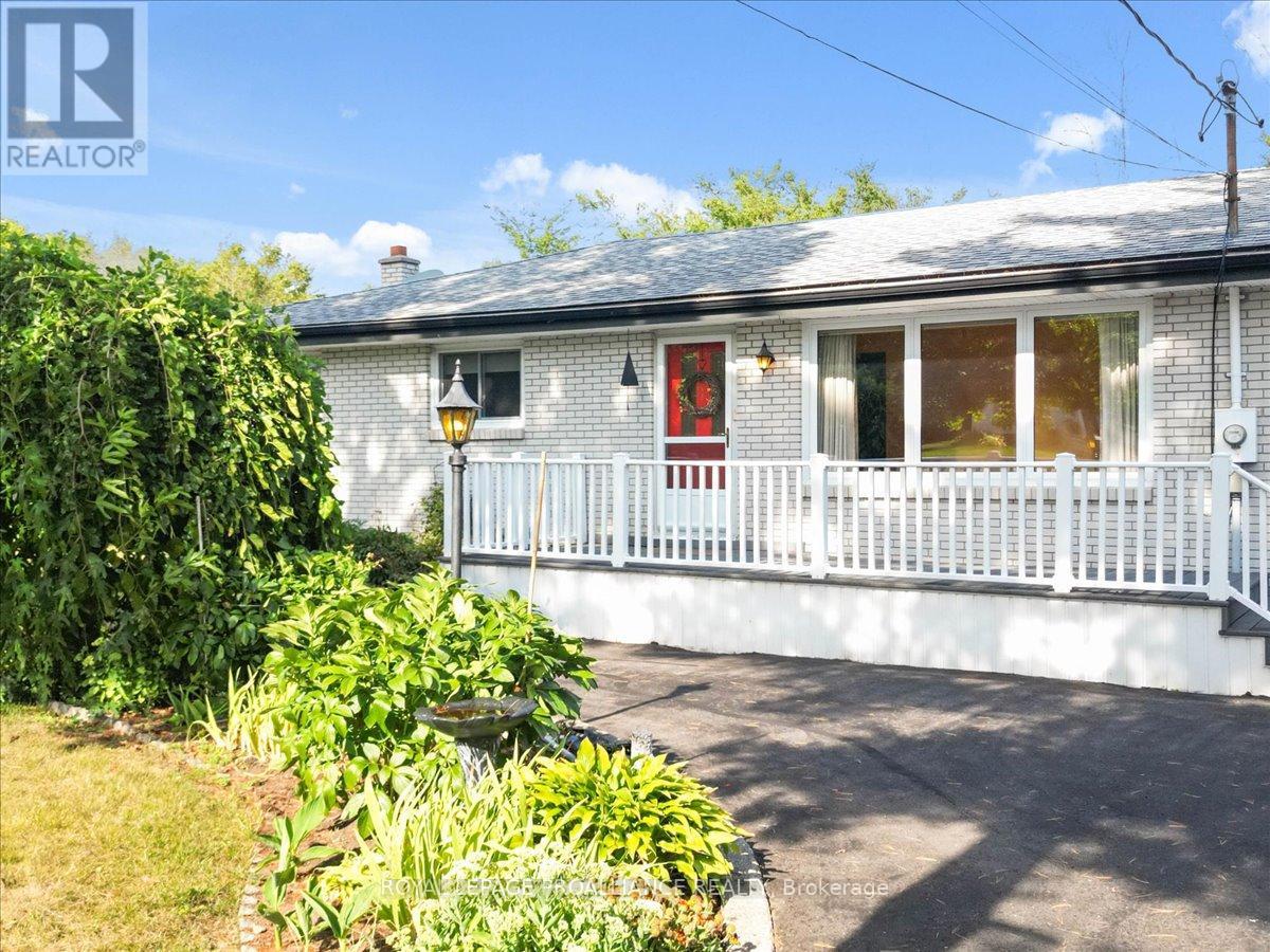 89 Point Anne Road, Belleville, Ontario  K8N 4Z4 - Photo 3 - X12363076