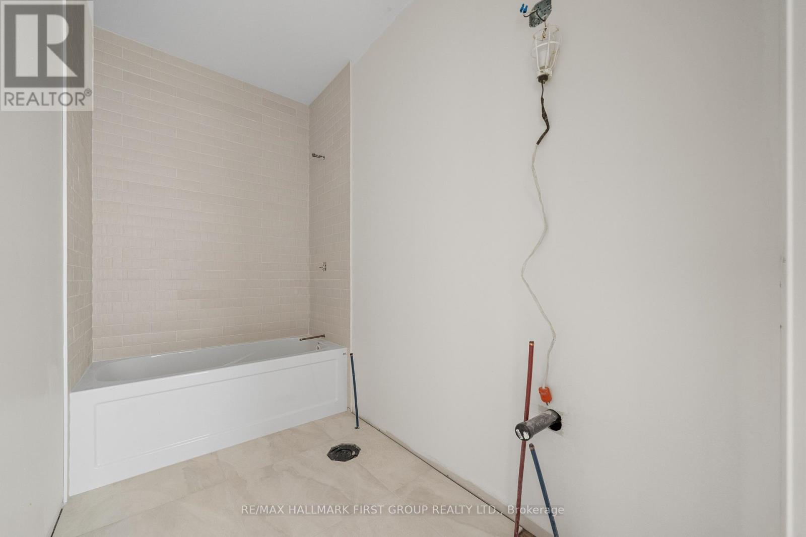 19115 Loyalist Parkway, Prince Edward County, Ontario  K0K 1T0 - Photo 10 - X12363341