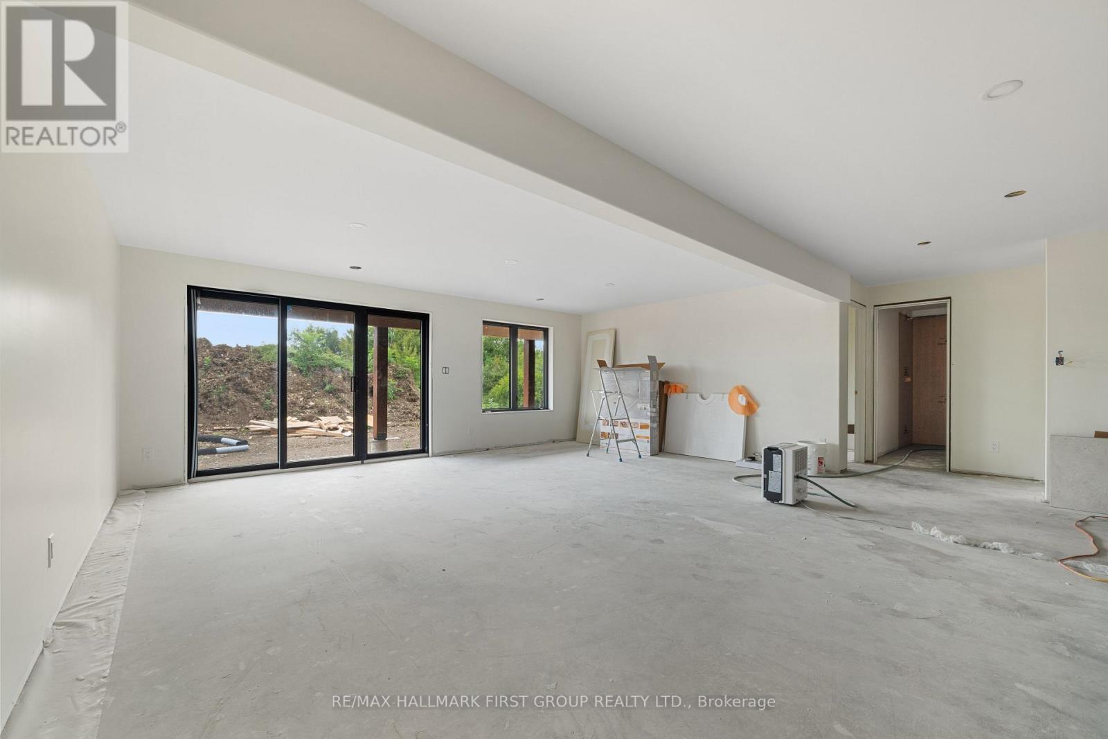 19115 Loyalist Parkway, Prince Edward County, Ontario  K0K 1T0 - Photo 22 - X12363341