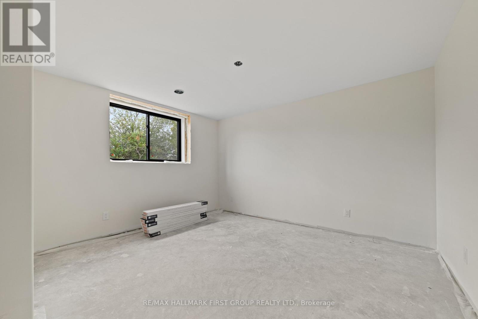19115 Loyalist Parkway, Prince Edward County, Ontario  K0K 1T0 - Photo 24 - X12363341