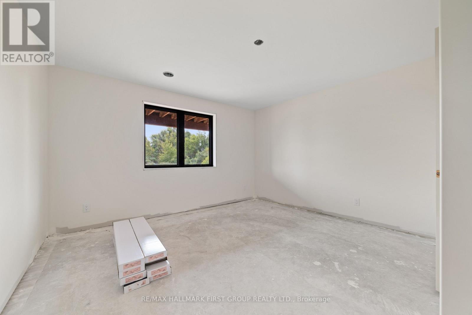 19115 Loyalist Parkway, Prince Edward County, Ontario  K0K 1T0 - Photo 26 - X12363341