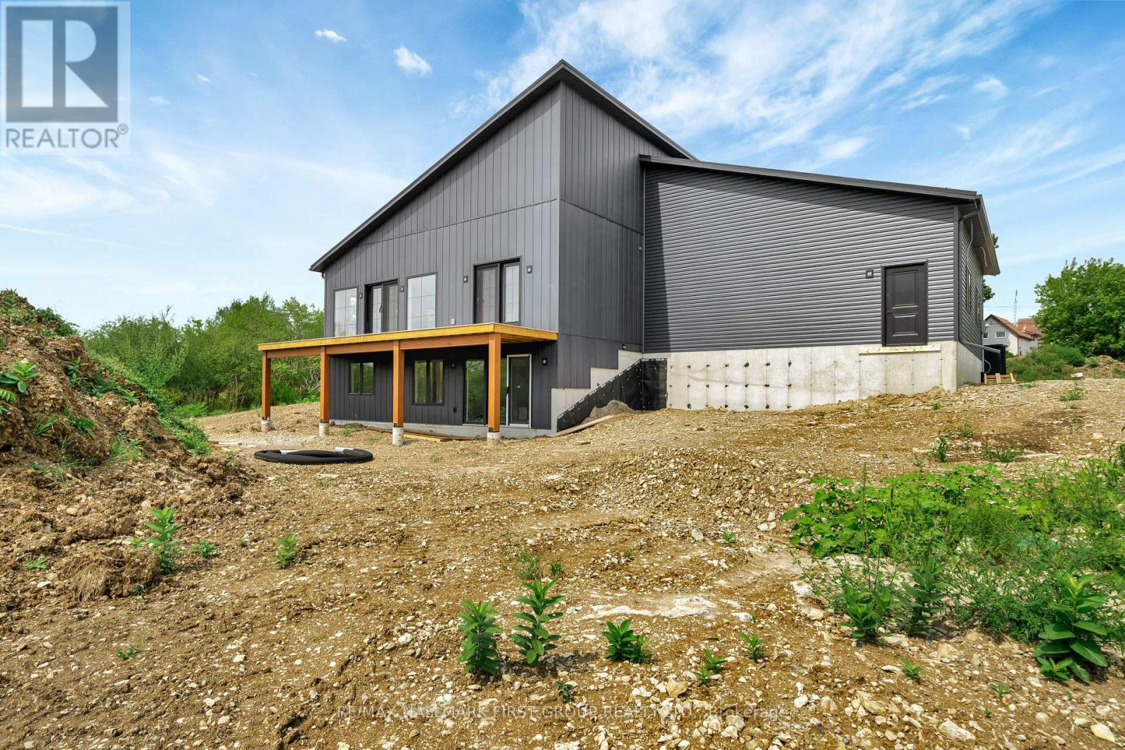 19115 Loyalist Parkway, Prince Edward County, Ontario  K0K 1T0 - Photo 40 - X12363341