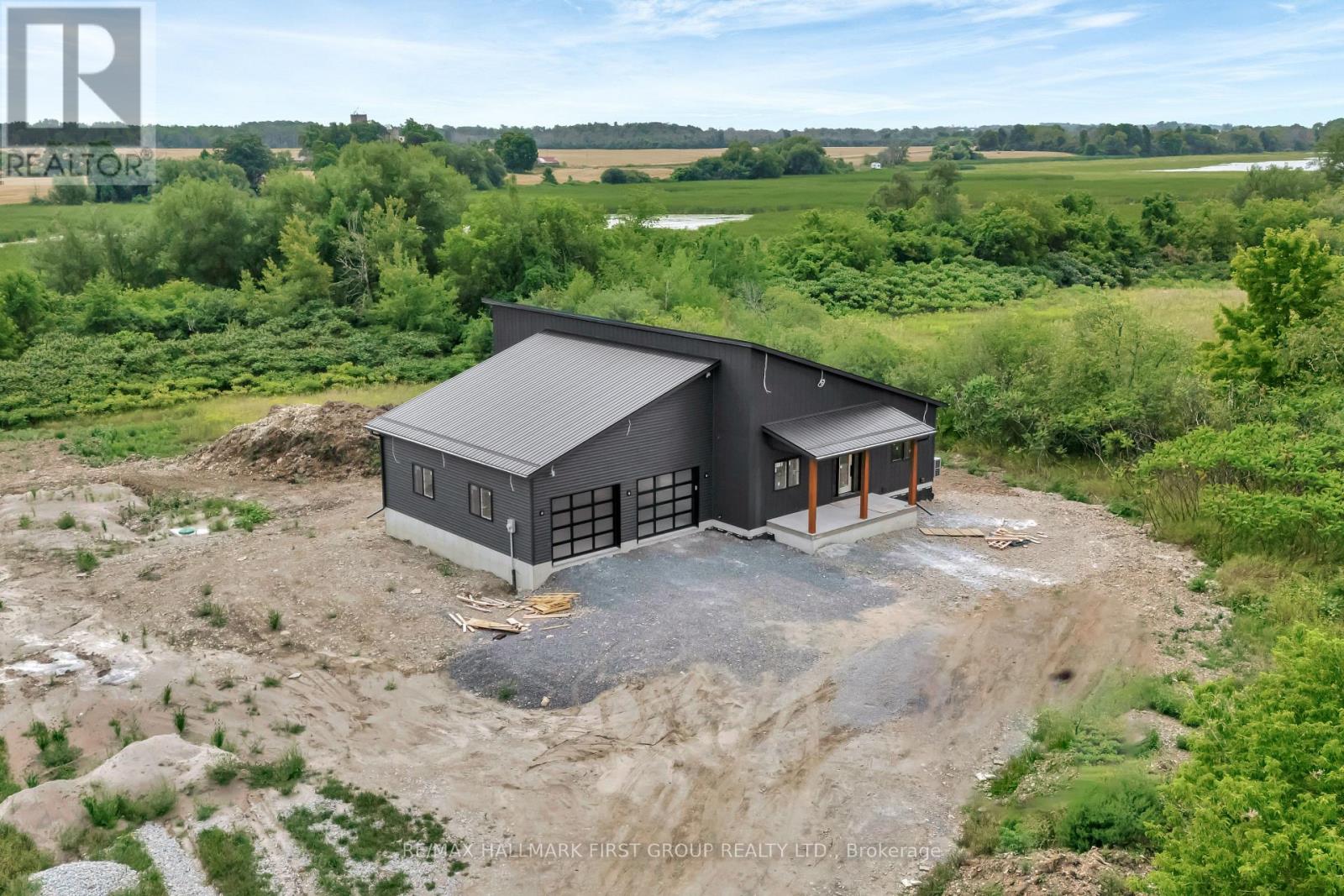 19115 Loyalist Parkway, Prince Edward County, Ontario  K0K 1T0 - Photo 42 - X12363341