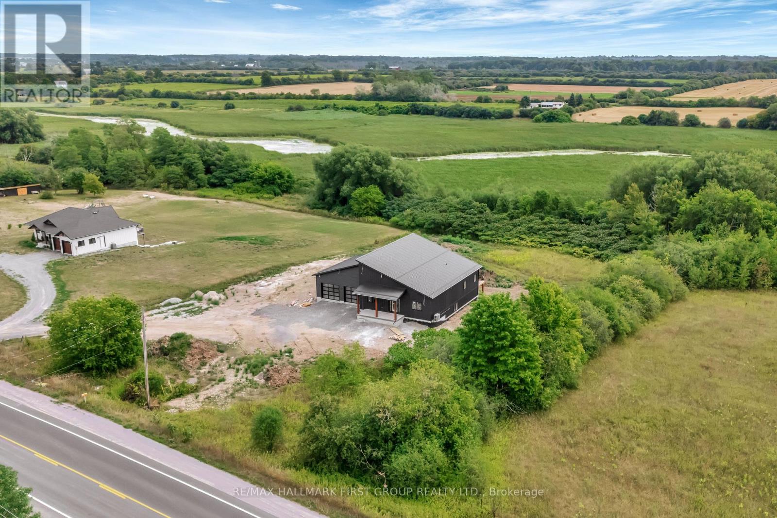 19115 Loyalist Parkway, Prince Edward County, Ontario  K0K 1T0 - Photo 43 - X12363341