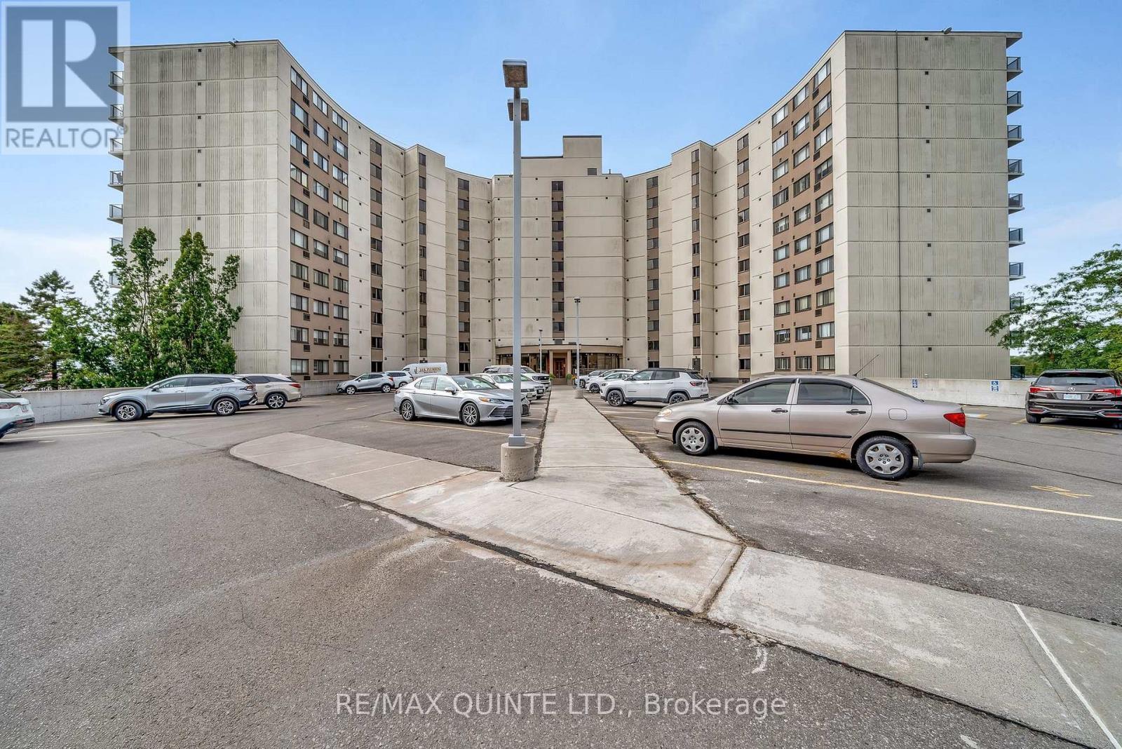 807 - 2 South Front Street, Belleville, Ontario  K8N 5K7 - Photo 6 - X12363360