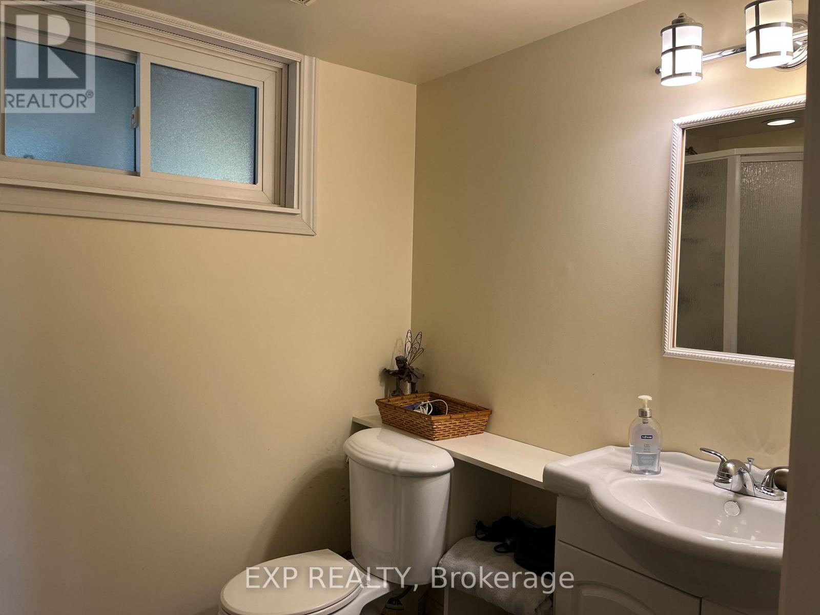 14 Dixie Place, Belleville, Ontario  K8P 5A9 - Photo 18 - X12363997